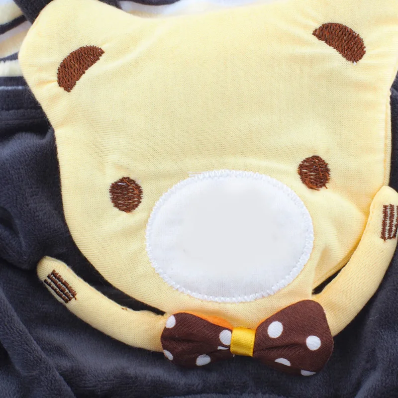Lovely Thickening Dog Clothes Dropshipping Cute Four-Legged Wear Autumn And Winter Puppy Accessories
Lovely Thickening Dog Clothes Dropshipping Cute Four-Legged Wear Autumn And Winter Puppy Accessories