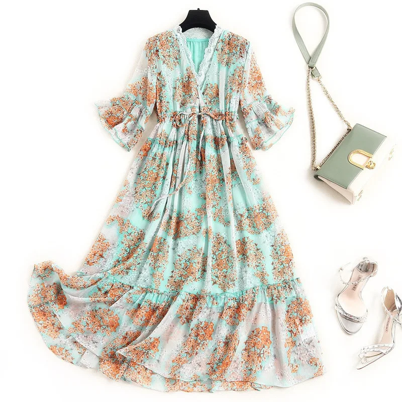 Fashion Temperament 2020 Summer Women V-neck Stitching Lace Half Flare Sleeves Drawstring Bow Tie Floral Printed Chiffon Dress
Fashion Temperament 2020 Summer Women V-neck Stitching Lace Half Flare Sleeves Drawstring Bow Tie Floral Printed Chiffon Dress
