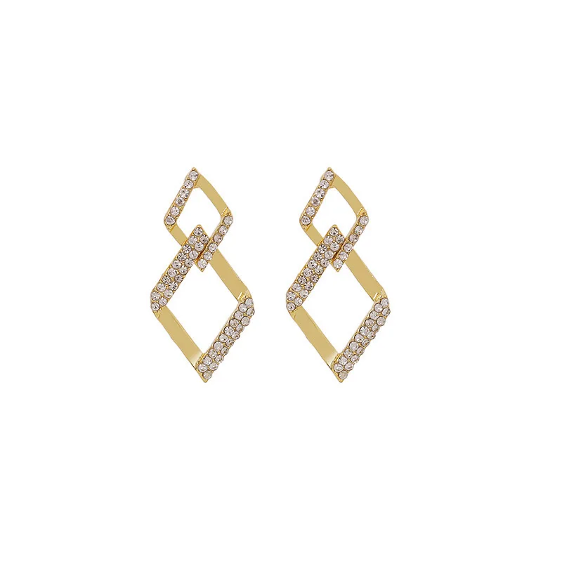 2021 Korean Simple Diamond Gold Color Metal Rhinestone Drop Earrings For Women Fashion Small Pendientes Jewelry Gift
2021 Korean Simple Diamond Gold Color Metal Rhinestone Drop Earrings For Women Fashion Small Pendientes Jewelry Gift