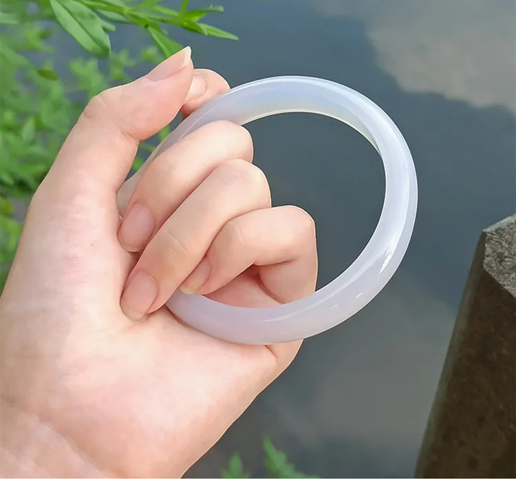 Genuine Natural White Jade Bangle Bracelet Agate Ice White Chalcedony Bracelet Charm Jewellery Accessories Lucky Amulet Gifts 
Genuine Natural White Jade Bangle Bracelet Agate Ice White Chalcedony Bracelet Charm Jewellery Accessories Lucky Amulet Gifts