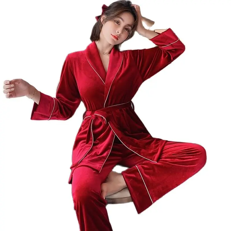 2020 pajamas suit women can wear home clothes men's birthday morning gown two piece set Gold velvet couple woman sleepwear robe
2020 pajamas suit women can wear home clothes men's birthday morning gown two piece set Gold velvet couple woman sleepwear robe