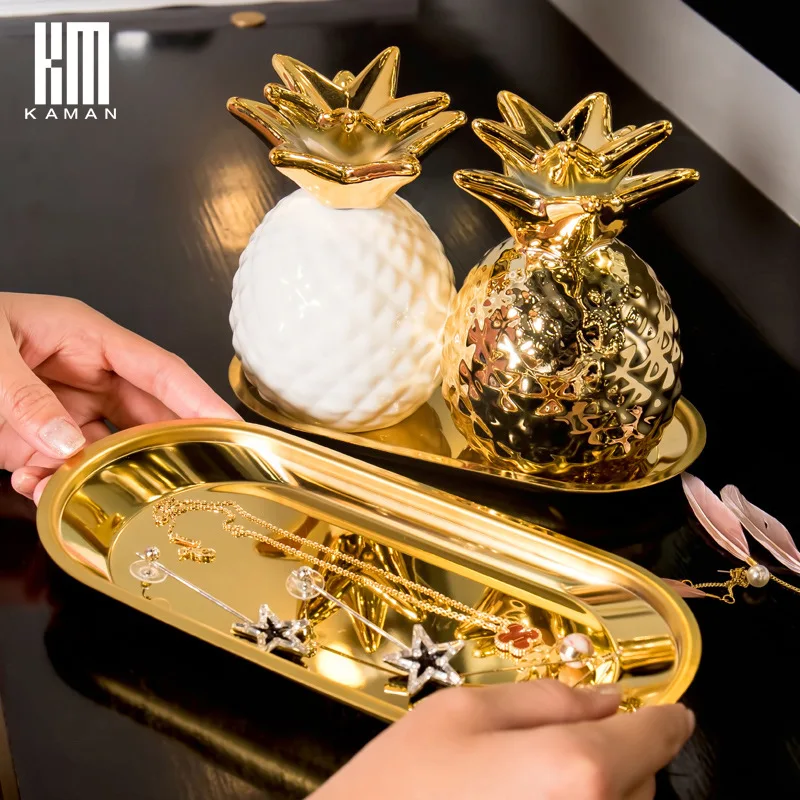 Ins Nordic Style Creative Home Desktop Decoration Ceramic Golden Pineapple Modern Living Room Wine Cabinet Decoration Gift 
Ins Nordic Style Creative Home Desktop Decoration Ceramic Golden Pineapple Modern Living Room Wine Cabinet Decoration Gift