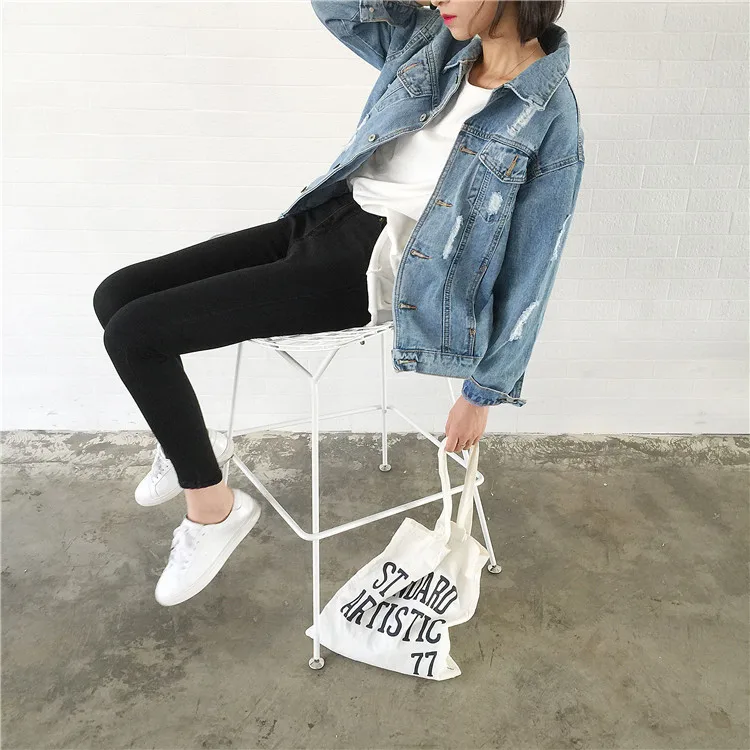 Women Basic Coat Denim Jacket Autumn Outwear Jeans Jacket Women Denim Coat loose fit Casual Style Frayed Ladies Highstreet
Women Basic Coat Denim Jacket Autumn Outwear Jeans Jacket Women Denim Coat loose fit Casual Style Frayed Ladies Highstreet