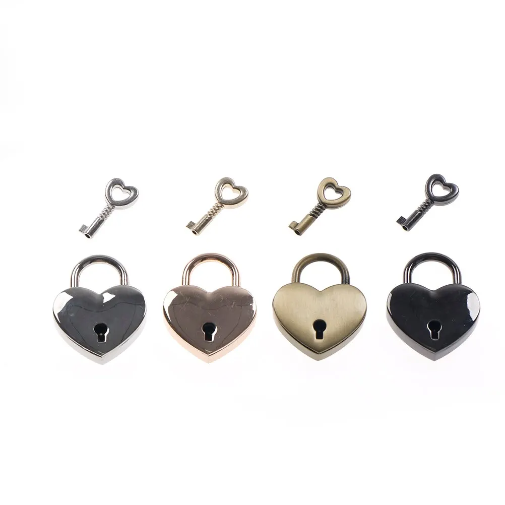 Creative Heart Shape Vintage Old Antique Style Mini Archaize Padlocks Key Lock With Key
Creative Heart Shape Vintage Old Antique Style Mini Archaize Padlocks Key Lock With Key