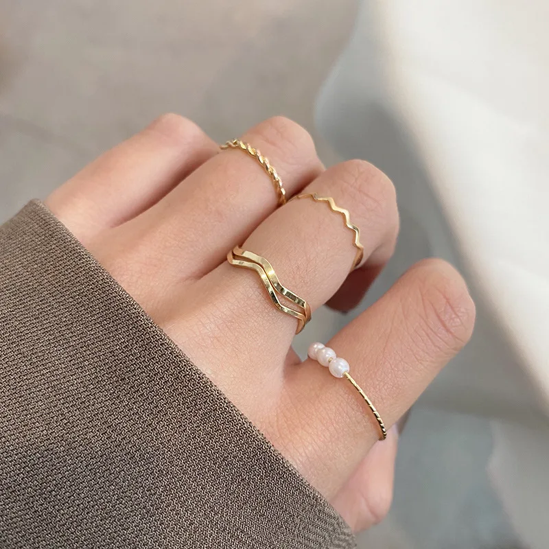 5PCS Fashion Wave Pattern Ring Set for Women Trend Personality Pearl Zirocn Metal Multilayer Ring Jewelry Girl Gift
5PCS Fashion Wave Pattern Ring Set for Women Trend Personality Pearl Zirocn Metal Multilayer Ring Jewelry Girl Gift