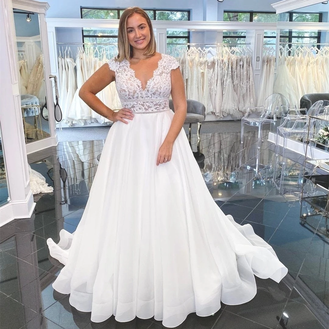 Boho Wedding Dress 2021 Robe De Mariee A-Line V-Neck Sleeveless Tank Sweep Train Bridal Gown Lace Appliques Simple Vintage
Boho Wedding Dress 2021 Robe De Mariee A-Line V-Neck Sleeveless Tank Sweep Train Bridal Gown Lace Appliques Simple Vintage