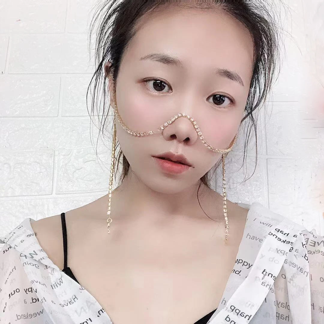 2021 fashion design simple row Rhinestone Gold Butterfly Pendant face chain jewelry lady party luxury crystal chain accessories
2021 fashion design simple row Rhinestone Gold Butterfly Pendant face chain jewelry lady party luxury crystal chain accessories