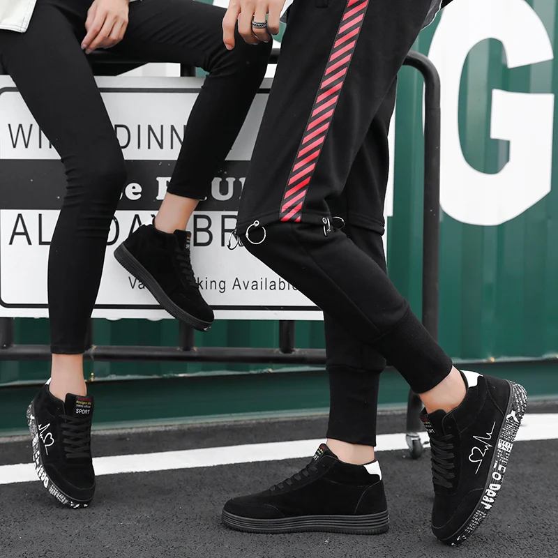 2020 winter new couple shoes outdoor activities couple shoes high top sports casual shoes in the name of love (walker)
2020 winter new couple shoes outdoor activities couple shoes high top sports casual shoes in the name of love (walker)