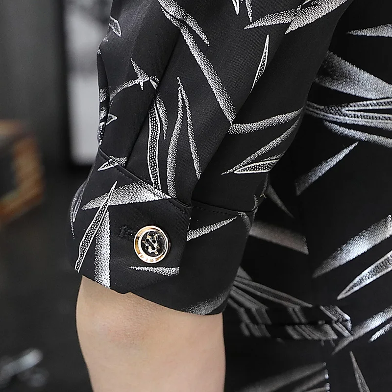 Cross-border 2021 summer new seven-point sleeve men's suit trend five-point mid-sleeve bronzed Korean edition mid-sleeve blazer
Cross-border 2021 summer new seven-point sleeve men's suit trend five-point mid-sleeve bronzed Korean edition mid-sleeve blazer