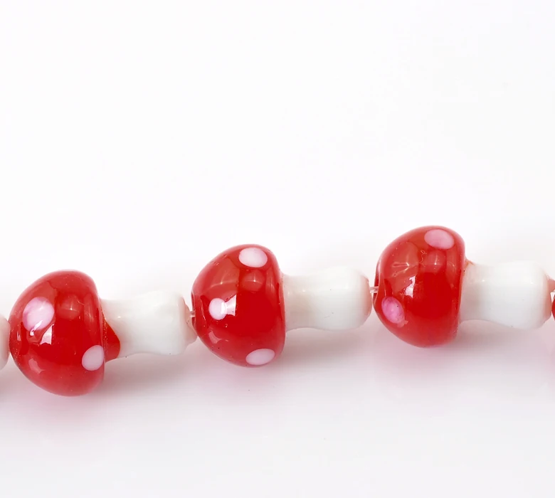 DoreenBeads лампворк стеклянные бусины гриб белый и красный окрашенные 18 мм x 12 мм, отверстие: 2 мм, 36 см в длину, 2 нити (прибл. 20 шт./нить)
DoreenBeads лампворк стеклянные бусины гриб белый и красный окрашенные 18 мм x 12 мм, отверстие: 2 мм, 36 см в длину, 2 нити (прибл. 20 шт./нить)