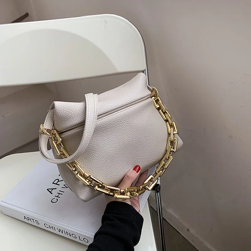 Textured Large-capacity Bag Women 2021summer New Korean Fashion Ladies One-shoulder Messenger Bag Casual All-match Messenger Bag
Textured Large-capacity Bag Women 2021summer New Korean Fashion Ladies One-shoulder Messenger Bag Casual All-match Messenger Bag