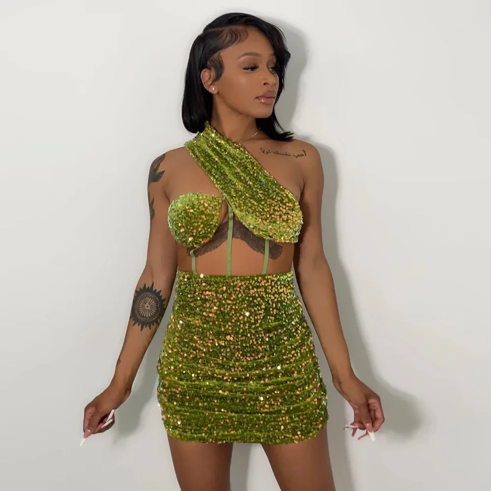 high quality sequin dress sexy winter women party dress 2021 green mesh bodycon dress one shoulder Celebrity Club Night Dresses
high quality sequin dress sexy winter women party dress 2021 green mesh bodycon dress one shoulder Celebrity Club Night Dresses