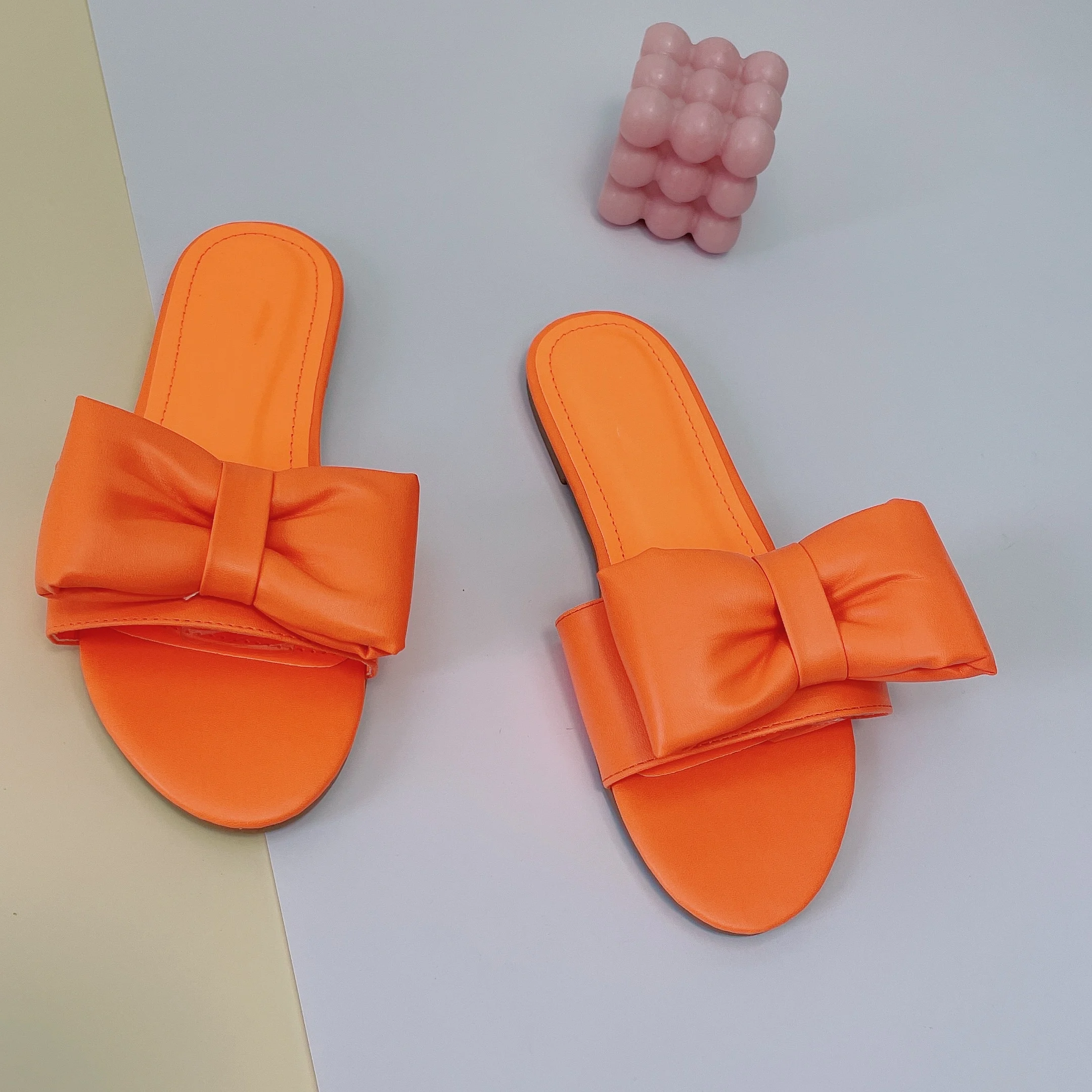 Slippers Women Summer Luxury Brand 2021 New Sexy Square Toe Fashion Bow Flat Sandals Woman Shoes Plus Size 41 Chaussure Femme
Slippers Women Summer Luxury Brand 2021 New Sexy Square Toe Fashion Bow Flat Sandals Woman Shoes Plus Size 41 Chaussure Femme