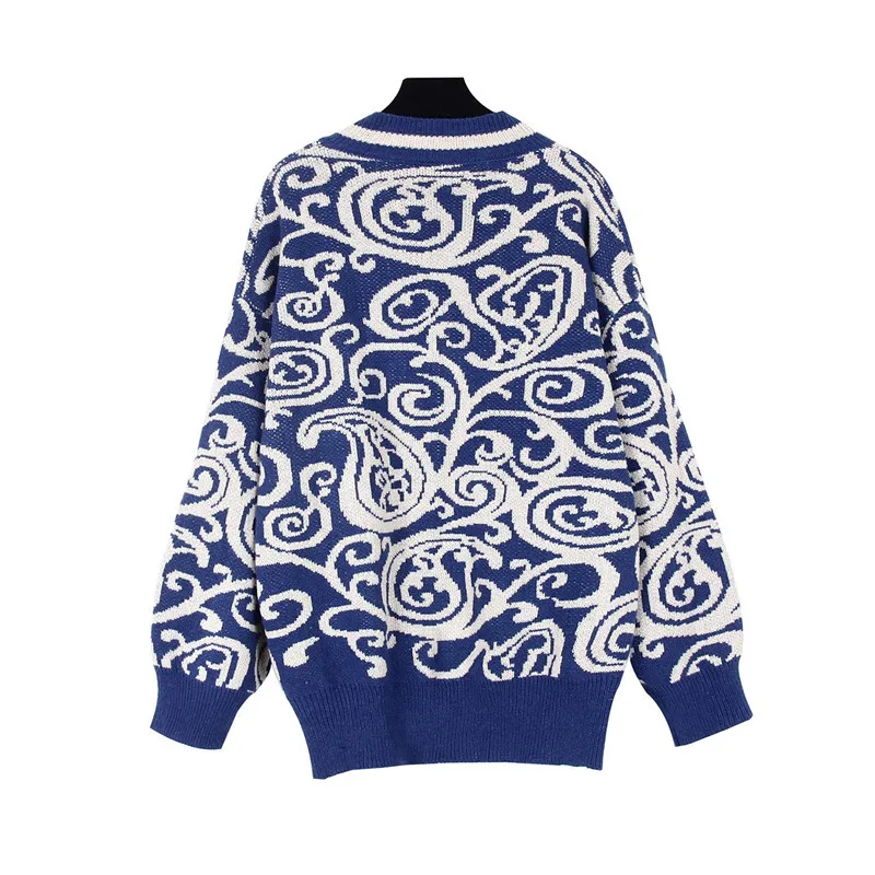 2021Spring and autumn retro ethnic blue and white porcelain V-neck sweater women's knit sweater top
2021Spring and autumn retro ethnic blue and white porcelain V-neck sweater women's knit sweater top