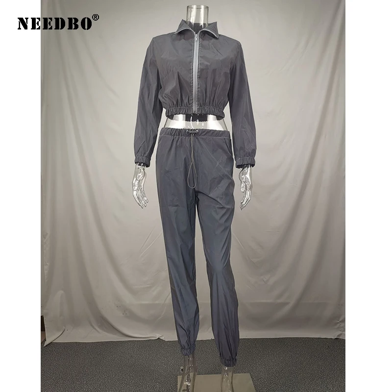 Light Reflective Pants for Women Pants Cargo Pants Tracksuit Jogger Night Version Crop Top & Cargo Pants Clubwear Two Piece Set
Light Reflective Pants for Women Pants Cargo Pants Tracksuit Jogger Night Version Crop Top & Cargo Pants Clubwear Two Piece Set