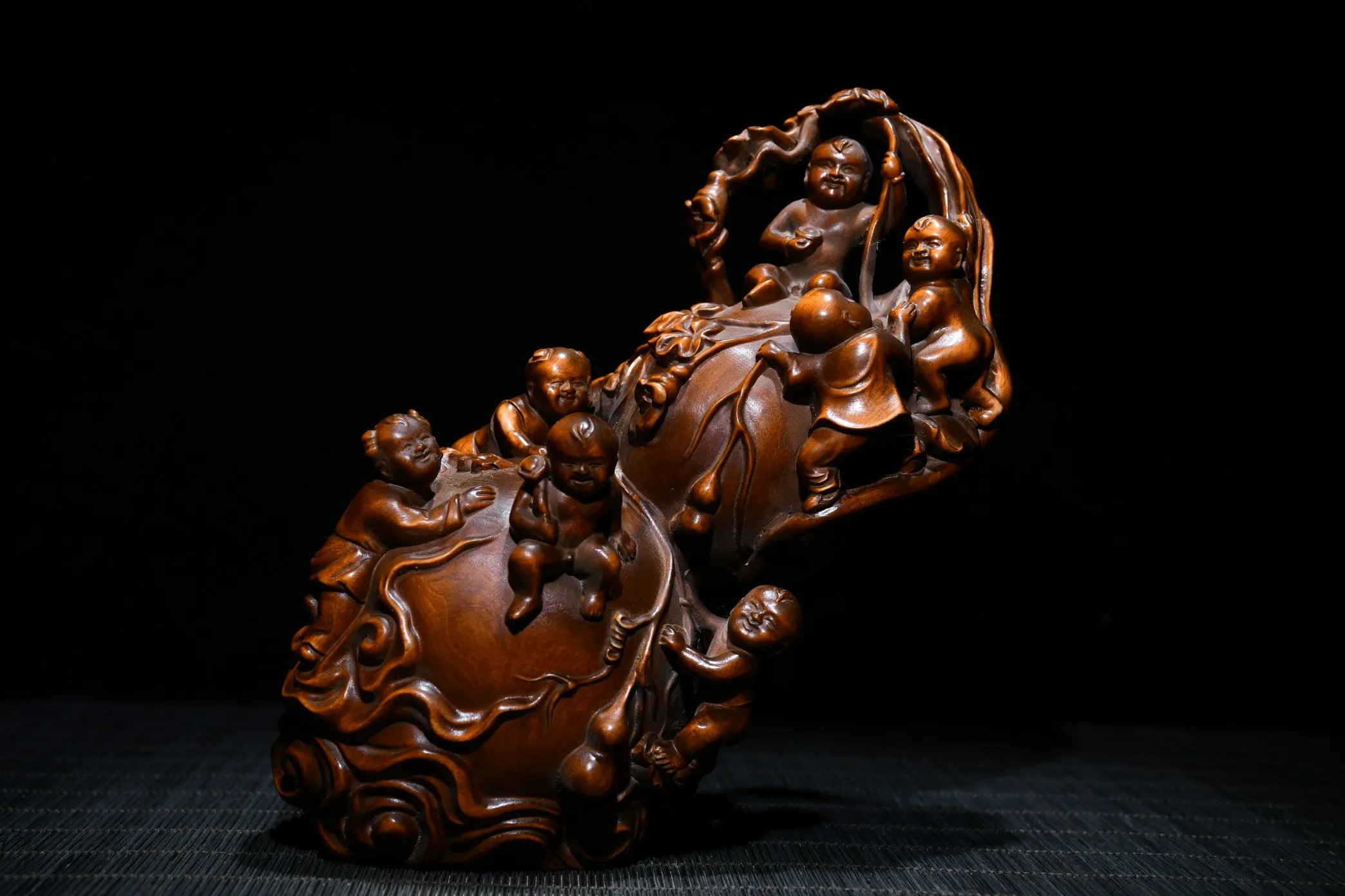 6"Chinese Folk Collection Seikos Boxwood Gourd statue Boy playing More children, more blessings Gather wealth Office Ornaments
6"Chinese Folk Collection Seikos Boxwood Gourd statue Boy playing More children, more blessings Gather wealth Office Ornaments