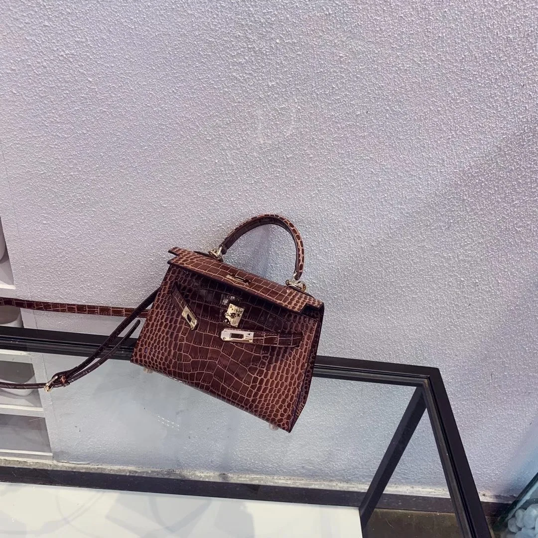 free shipping 2021the new style fashon alligator genuine cow leather women handbag one shoulder bag crossbody bag 8 color 22cm
free shipping 2021the new style fashon alligator genuine cow leather women handbag one shoulder bag crossbody bag 8 color 22cm