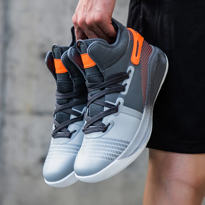 Basketball Shoes men Air Cushion Basketball Sneakers Anti-skid High-top Couple Shoes Breathable Basketball Boots
Basketball Shoes men Air Cushion Basketball Sneakers Anti-skid High-top Couple Shoes Breathable Basketball Boots