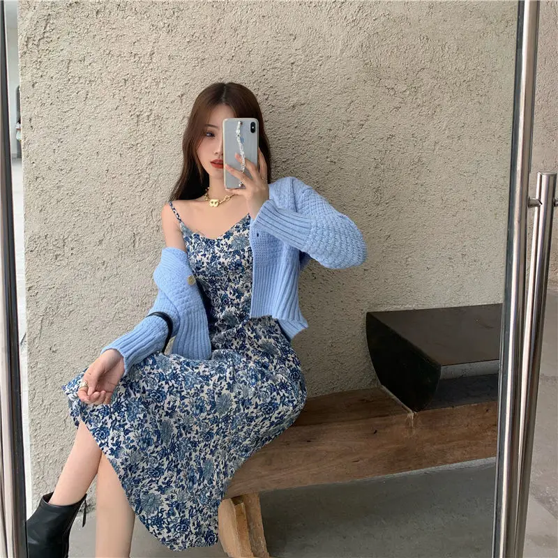2021 new ins super Xianxian thin floral Spice Girl A-line sleeveless suspender dress
2021 new ins super Xianxian thin floral Spice Girl A-line sleeveless suspender dress