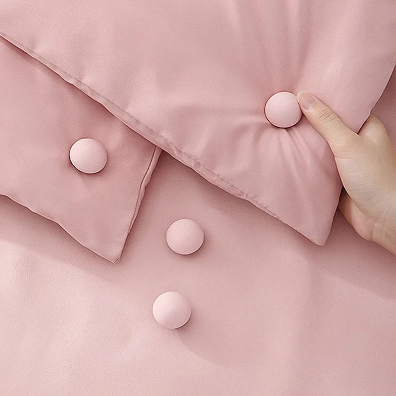 4/8pcs Quilt Holder Bed Sheet Blankets Cover Fastener Clip One Key to Unlock Non-Slip Quilt Blanket Clip Bed Duvet Holder Fixer
4/8pcs Quilt Holder Bed Sheet Blankets Cover Fastener Clip One Key to Unlock Non-Slip Quilt Blanket Clip Bed Duvet Holder Fixer