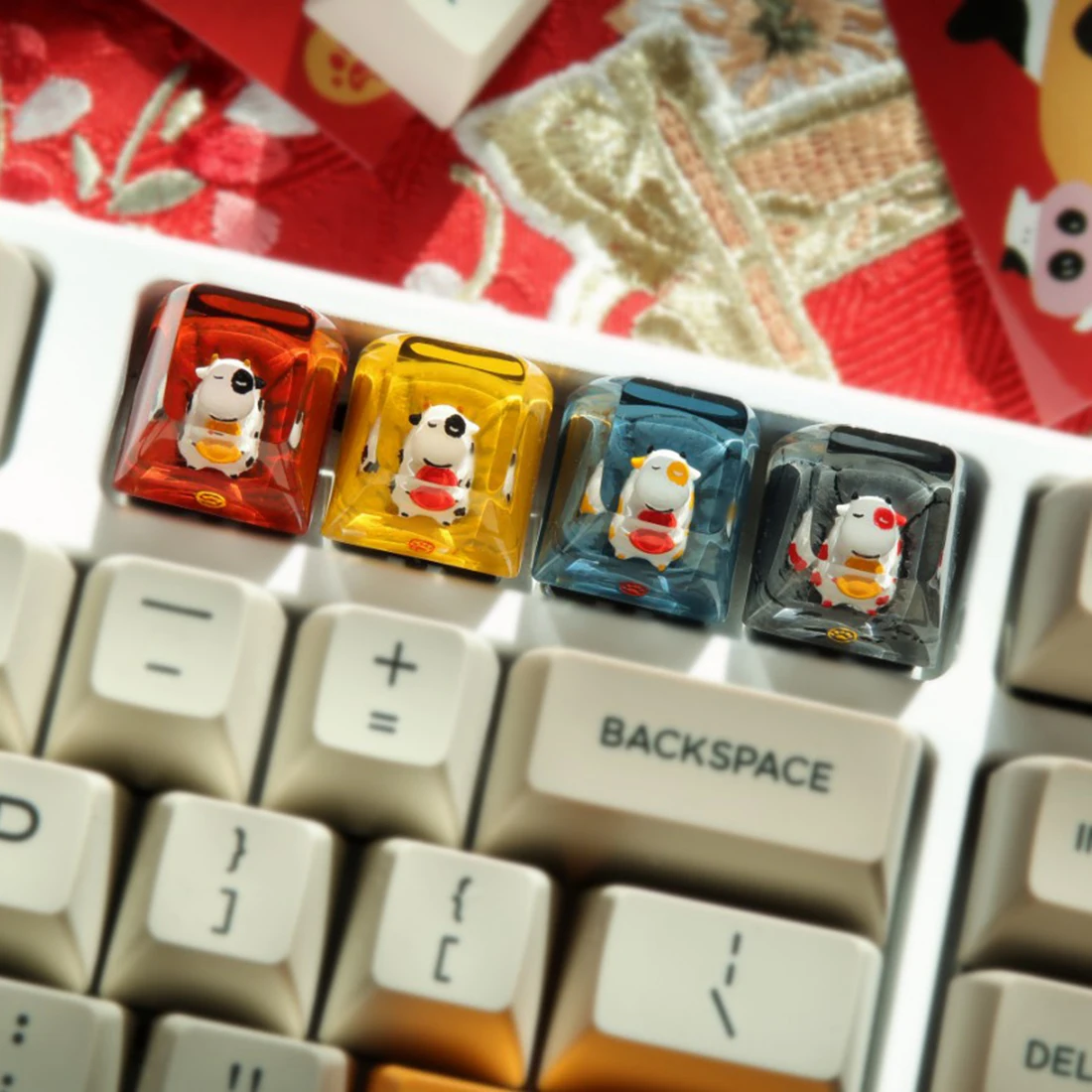 Vergo Handmade Customized Resin Backlit Keycap SA R1 Profile Keycap for Mechanical Keyboard - Year of the Ox Blue
Vergo Handmade Customized Resin Backlit Keycap SA R1 Profile Keycap for Mechanical Keyboard - Year of the Ox Blue