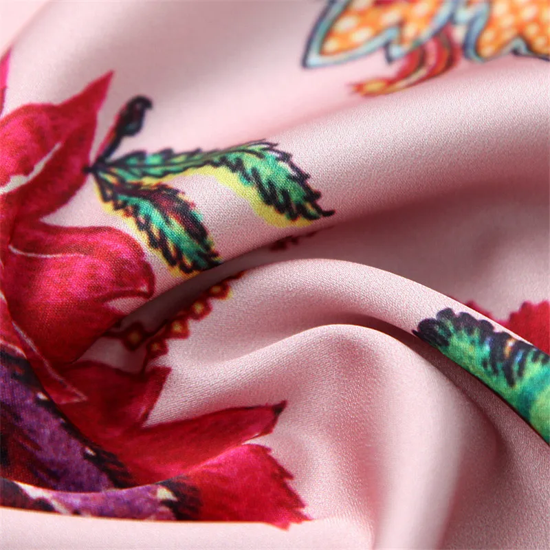 2020 Summer Women Pants 2 Piece Set Women Designer Runway Suit Elegant Cheongsam Style Top and Shorts Vintage Suit Sets
2020 Summer Women Pants 2 Piece Set Women Designer Runway Suit Elegant Cheongsam Style Top and Shorts Vintage Suit Sets