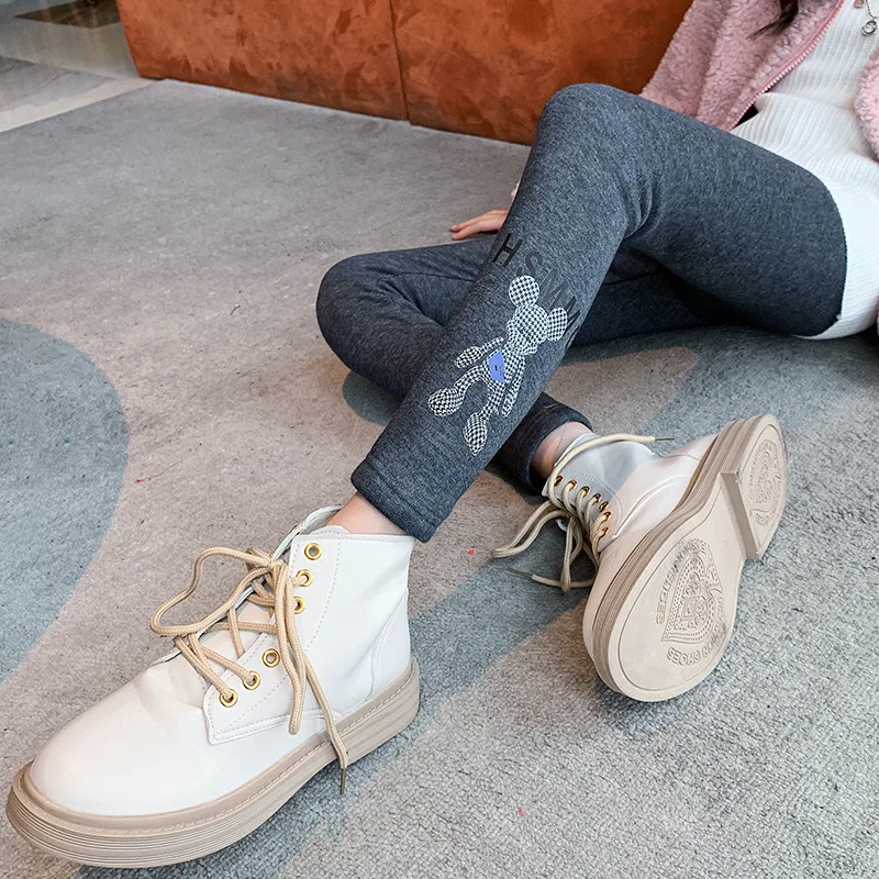Girls winter thickened fashion leggings 2021 new medium and big kids plus cashmere warm trousers 
Girls winter thickened fashion leggings 2021 new medium and big kids plus cashmere warm trousers