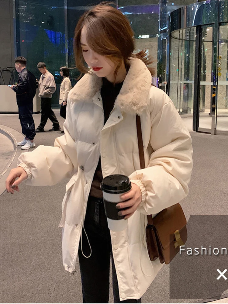 Пуховик женский из хлопка, Осень-зима 2021, новинка, корейское Свободное пальто средней и длинной талии с закрывающей талией, теплый топ
Пуховик женский из хлопка, Осень-зима 2021, новинка, корейское Свободное пальто средней и длинной талии с закрывающей талией, теплый топ