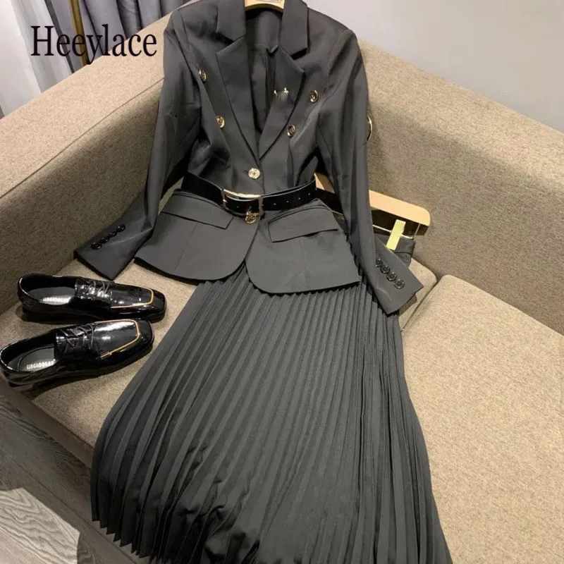 Black Blazer With Belt + Midi Pleated Skirt Women 2 Piece Set Autumn Office Vintage Lady Long Sleeve Suit Jacket Chic Skirt Suit
Black Blazer With Belt + Midi Pleated Skirt Women 2 Piece Set Autumn Office Vintage Lady Long Sleeve Suit Jacket Chic Skirt Suit