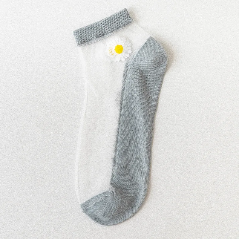Summer Elegant Women Ankle Socks Transparent Daisy Embroidery Lace Silk Short Socks Cute Girls Funny Elastic Socks 2021 New
Summer Elegant Women Ankle Socks Transparent Daisy Embroidery Lace Silk Short Socks Cute Girls Funny Elastic Socks 2021 New