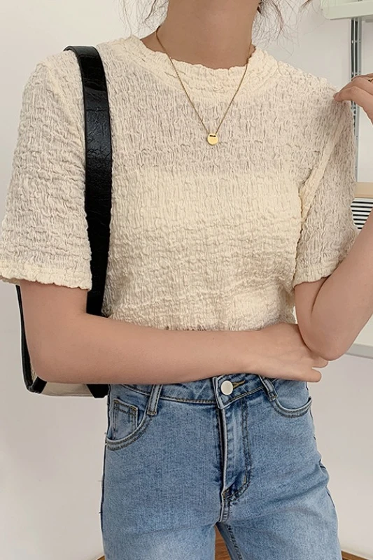 Korean chic French retro temperament round neck all-match puff sleeve lace summer new short-sleeved T-shirt top women
Korean chic French retro temperament round neck all-match puff sleeve lace summer new short-sleeved T-shirt top women