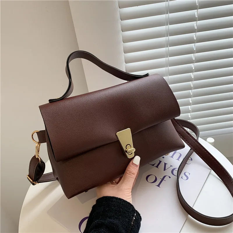 Fashion Lock Women's Handbags Simple Solid Shoulder Crossbody Bags for Women Purses Famous Design Ladies Messenger Bag Tote
Fashion Lock Women's Handbags Simple Solid Shoulder Crossbody Bags for Women Purses Famous Design Ladies Messenger Bag Tote
