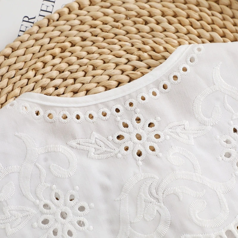 Fashion Fake Blouse Collar Neckline Women Cotton Detachable Neckband with Lace Edge for Dress Decororation
Fashion Fake Blouse Collar Neckline Women Cotton Detachable Neckband with Lace Edge for Dress Decororation