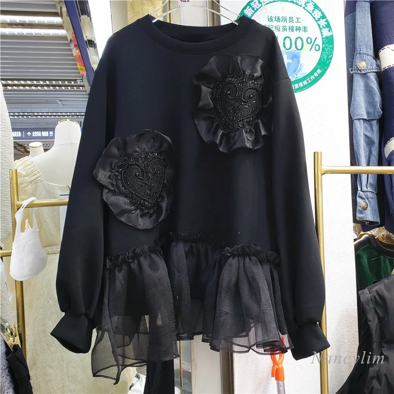 Loose Hoodie Women 2021 Autumn New European Style Round Neck Bead Heart-Shaped Multi-Part Mesh Black Sweatshirts Pullover
Loose Hoodie Women 2021 Autumn New European Style Round Neck Bead Heart-Shaped Multi-Part Mesh Black Sweatshirts Pullover