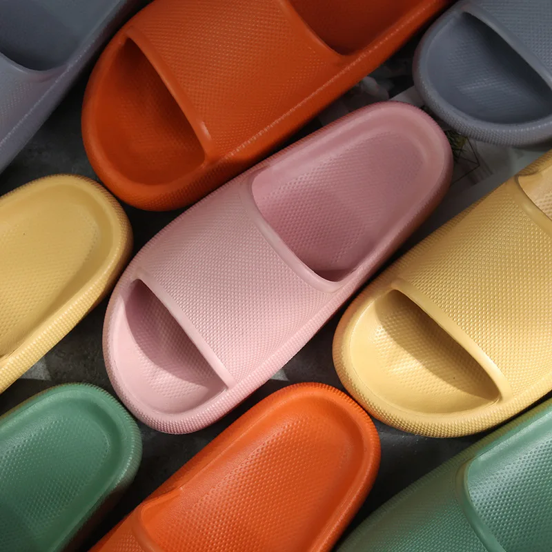 Indoor Comfortable Soft Slippers 2020 Latest Technology Super Soft Home Slippers Men Women Non-slip Home Shoes Couple Slippers
Indoor Comfortable Soft Slippers 2020 Latest Technology Super Soft Home Slippers Men Women Non-slip Home Shoes Couple Slippers
