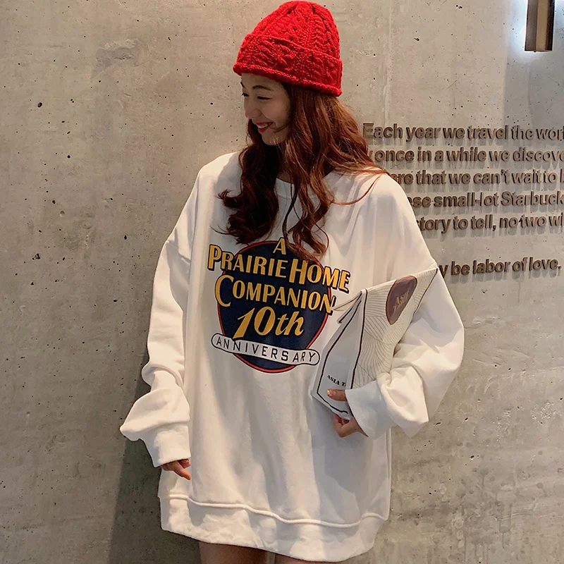 Oversized Long Sleeves Korean Style Lazy Style Sweater for Women Casual Pullover Loose Student Fashion
Oversized Long Sleeves Korean Style Lazy Style Sweater for Women Casual Pullover Loose Student Fashion
