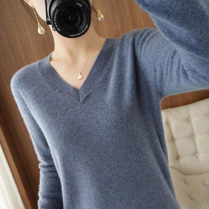 2021 Autumn Cashmere Jumper Fashion Women Spring New V-neck 100% Wool Sweater Short Paragraph Basic Knit Cultivate Wild Pullover
2021 Autumn Cashmere Jumper Fashion Women Spring New V-neck 100% Wool Sweater Short Paragraph Basic Knit Cultivate Wild Pullover