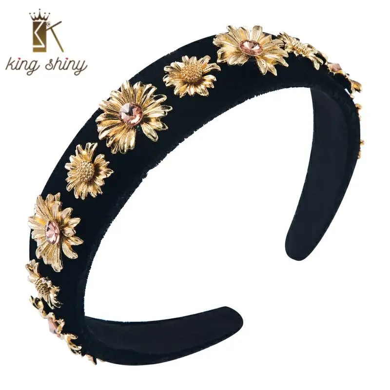 Vintage Alloy Daisy Velvet Headband for Woman Bohemian Crystal Flower Hair Hoop Woman Banquet Hair Accessories Tiara Crown Bezel
Vintage Alloy Daisy Velvet Headband for Woman Bohemian Crystal Flower Hair Hoop Woman Banquet Hair Accessories Tiara Crown Bezel