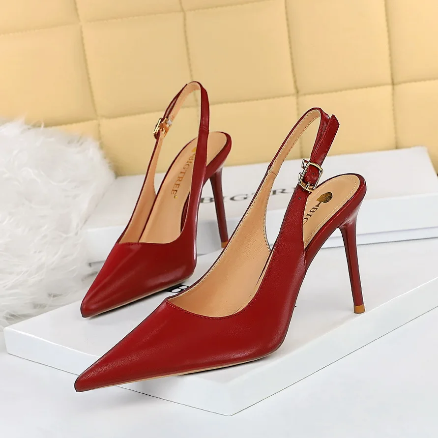 Europe & America Minimalist High Heels Sandals Women Shallow Pointed Head Skeletonized Back Belt Sexy Nightclubs Single Shoes
Europe & America Minimalist High Heels Sandals Women Shallow Pointed Head Skeletonized Back Belt Sexy Nightclubs Single Shoes