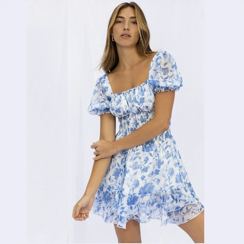2021NEW summer blue floral chiffon women's dress spring and summer French waist puff sleeve square neck midi dress
2021NEW summer blue floral chiffon women's dress spring and summer French waist puff sleeve square neck midi dress