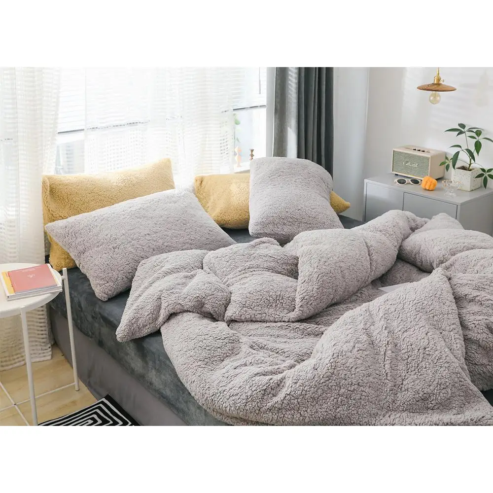 J Home Textiles Quilt Cover 1pcs Pillow Case 2pcs Winter bedding set soft warm lamb cashmere duvet cover solid fleece bed cover
J Home Textiles Quilt Cover 1pcs Pillow Case 2pcs Winter bedding set soft warm lamb cashmere duvet cover solid fleece bed cover