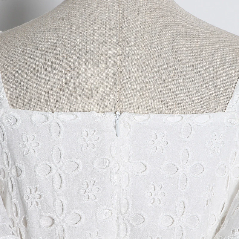 SeeBeautiful Vintage Dress Female Simple Square Collar Flare Sleeve Hollow Lace Embroidery Loose Spring 2021 New Fashion L359
SeeBeautiful Vintage Dress Female Simple Square Collar Flare Sleeve Hollow Lace Embroidery Loose Spring 2021 New Fashion L359