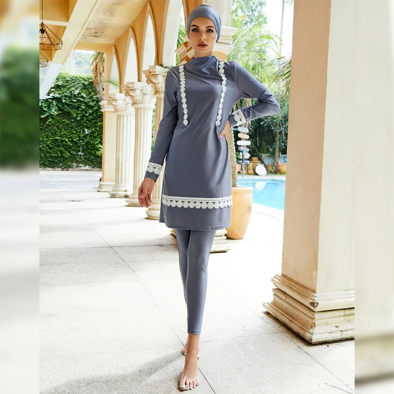 Middle East Arabian Color-blocking Split Beach Three-piece Swimsuit With Hood, Wetsuit, Muslim Conservative Women's Swimsuit
Middle East Arabian Color-blocking Split Beach Three-piece Swimsuit With Hood, Wetsuit, Muslim Conservative Women's Swimsuit