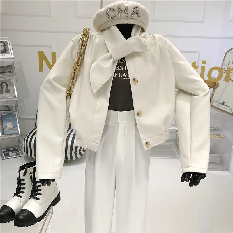 ALPHALMODA PU Leather Women's Trendy Turn-down Collar Coat AutumnShort Baseball Jacket Fashion Bow Collar Stylish Outfit Top
ALPHALMODA PU Leather Women's Trendy Turn-down Collar Coat AutumnShort Baseball Jacket Fashion Bow Collar Stylish Outfit Top