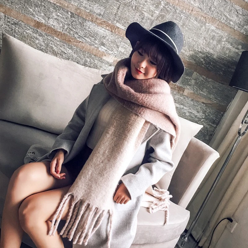 Korean new fashion long scarf shawl female autumn and winter new color mixed wild warm thick fringed scarf
Korean new fashion long scarf shawl female autumn and winter new color mixed wild warm thick fringed scarf