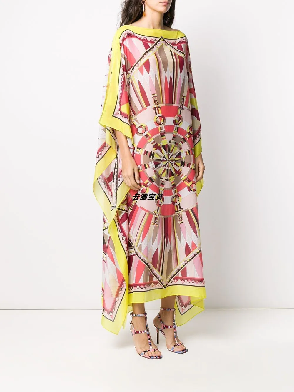 New style women's dress with fertilizer and loose big version fashion printing stretch knitted dress 2021 summer
New style women's dress with fertilizer and loose big version fashion printing stretch knitted dress 2021 summer