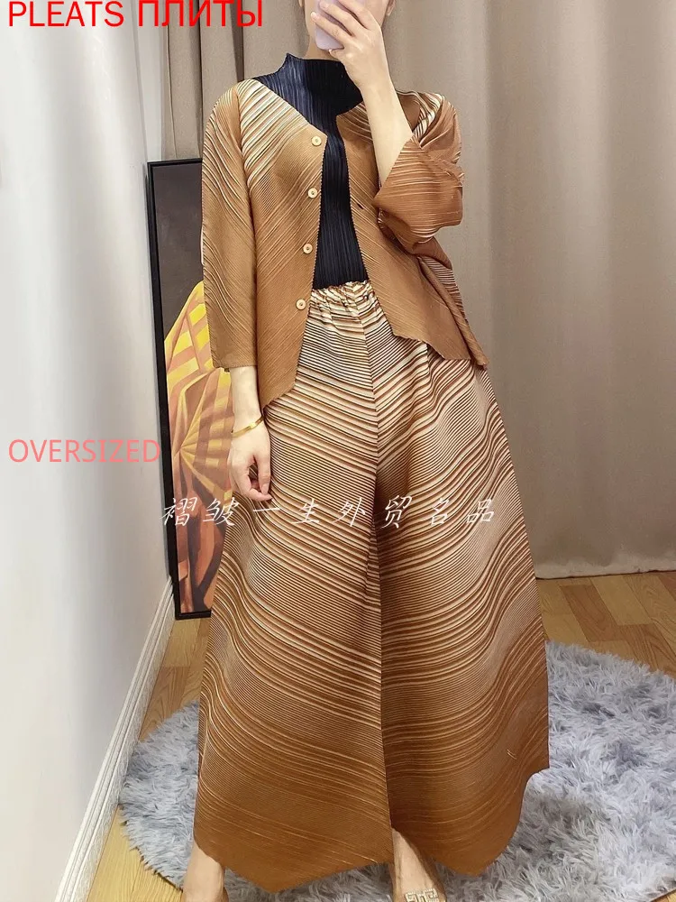 Miyake Folds 2021 Spring and Summer New Single-breasted Gradient Coat Loose Large Size Slimming Cardigan Women
Miyake Folds 2021 Spring and Summer New Single-breasted Gradient Coat Loose Large Size Slimming Cardigan Women