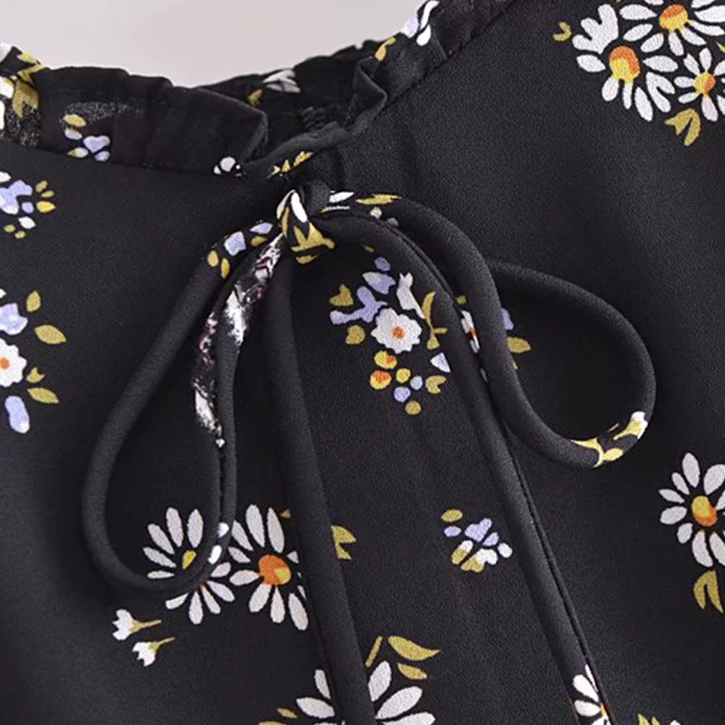 PXALL Women's Square Neck Bow Tie Wooden Ears Puff Sleeve Floral Short Cropped Shirt French Retro Girly Blouse For Summer Tops
PXALL Women's Square Neck Bow Tie Wooden Ears Puff Sleeve Floral Short Cropped Shirt French Retro Girly Blouse For Summer Tops