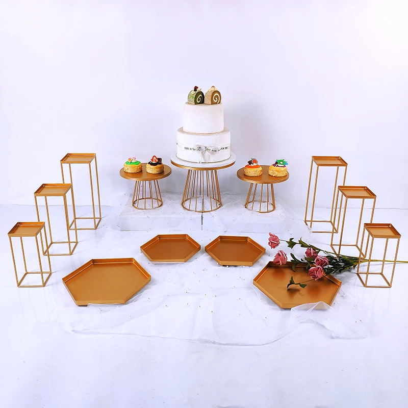 Metal Cake Stand Wedding Gold Dessert Display Rack Birthday Party Decoration Cupcake Stand Food Cake Tray
Metal Cake Stand Wedding Gold Dessert Display Rack Birthday Party Decoration Cupcake Stand Food Cake Tray