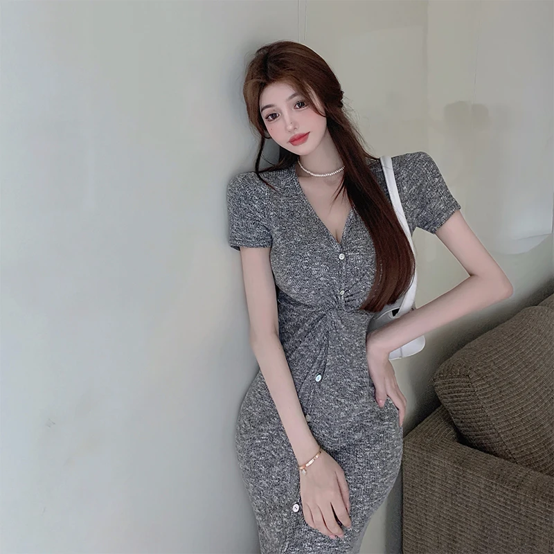 A show thin film languid is lazy French open fork knot dress 
A show thin film languid is lazy French open fork knot dress